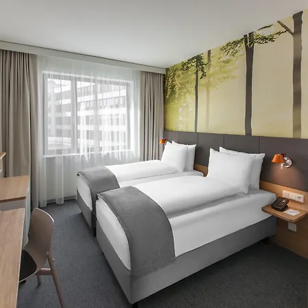 Hotel - Leuchtenbergring By Ihg 4*