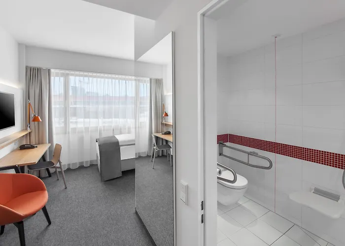 Hotel - Leuchtenbergring By Ihg 4*