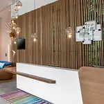 - Leuchtenbergring, An Ihg