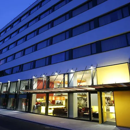 - Leuchtenbergring By Ihg München