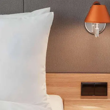 - Leuchtenbergring By Ihg 4*