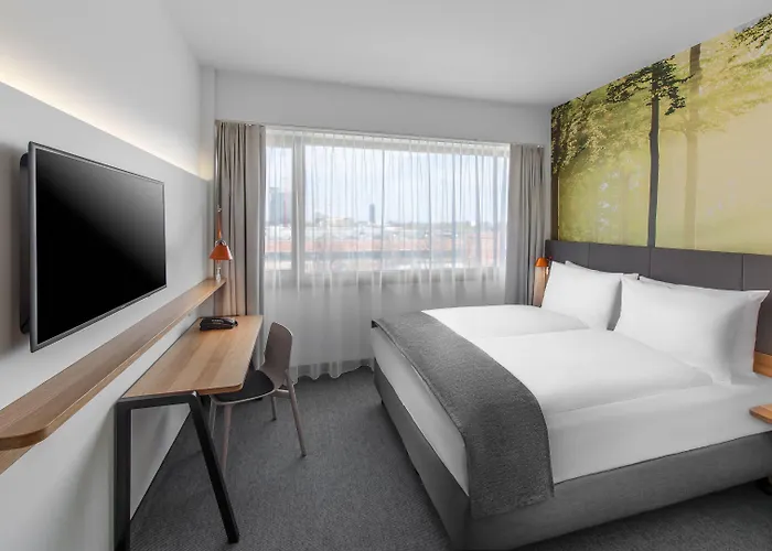 - Leuchtenbergring By Ihg Hotel 4*