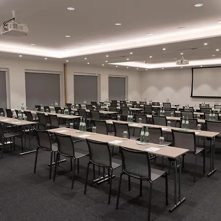 - Leuchtenbergring By Ihg Otel