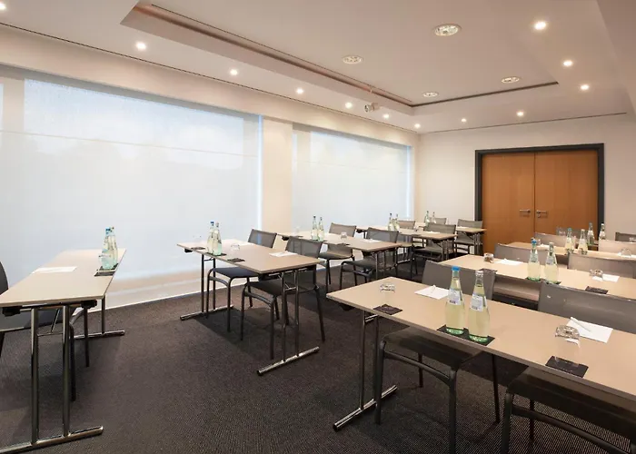 - Leuchtenbergring By Ihg Hotel 4*