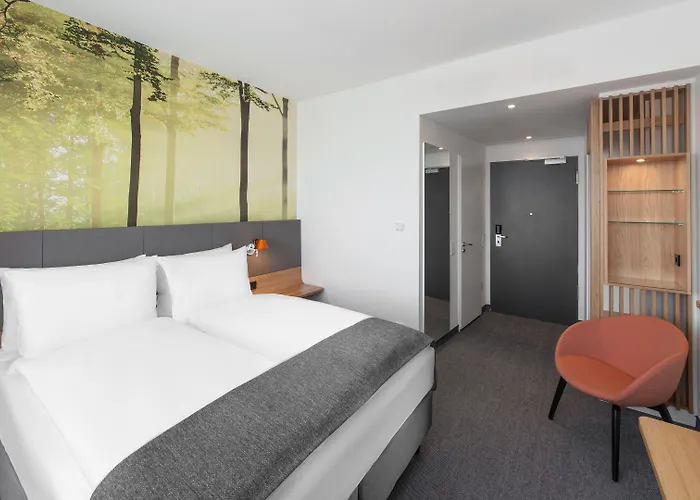 Hotel - Leuchtenbergring By Ihg 4*